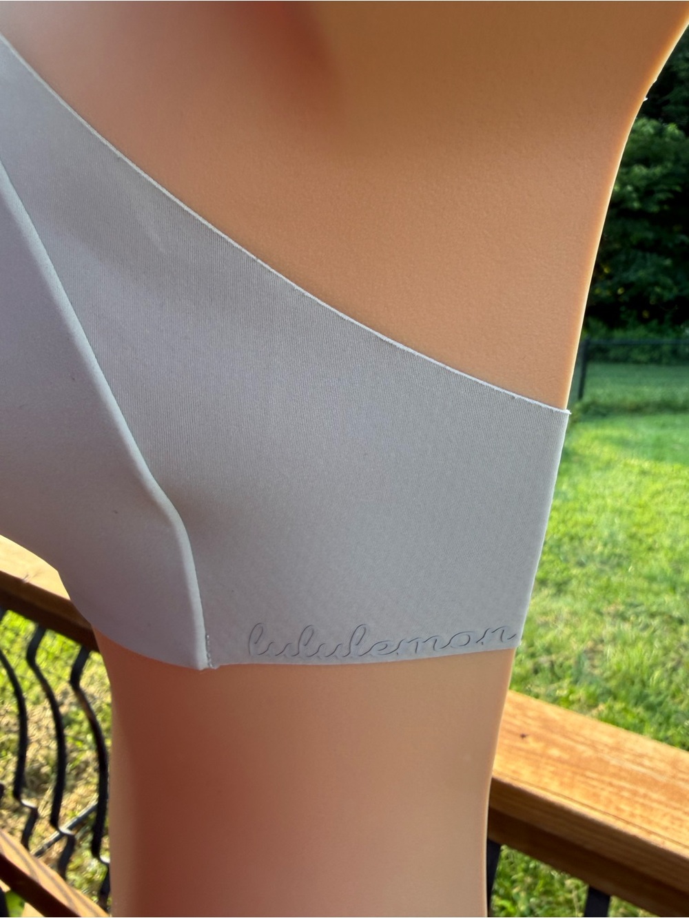 Lululemon bra size 34B